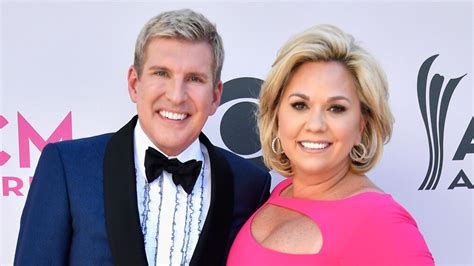 Todd & Julie Chrisley Lawyer Gives Update on Couple's Bid to Be Freed ...