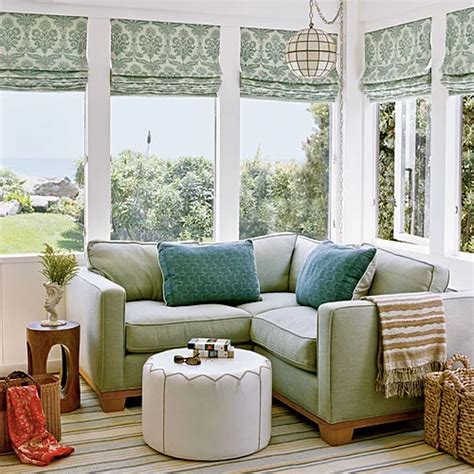 35 Inspiring Sunroom Furniture Ideas That You Must Have - MAGZHOUSE