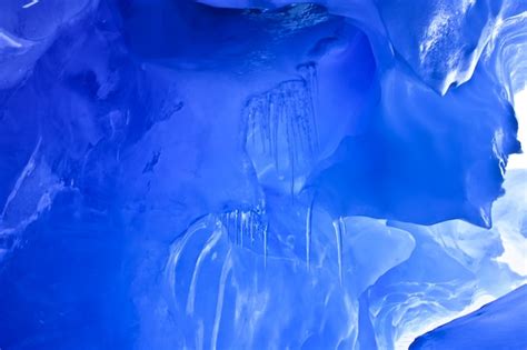 Premium Photo | Blue ice cave