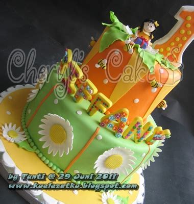 Kue Ulang Tahun Anak | CupCake | Birthday Cake: Green Orange tier birthday cake for Tiffany's 1 ...