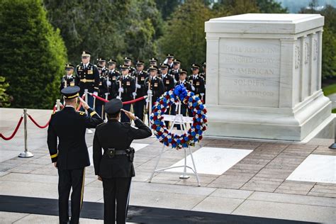 DVIDS - Images - U.S. Park Police Participate in an Army Full Honors Wreath-Laying Ceremony at ...