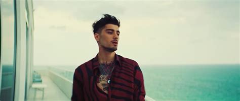 Zayn Malik ‘Let Me’ Music Video — PICS | Zayn malik, Zayn, Me too lyrics