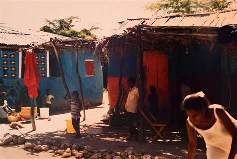 Saint-Marc, Haïti - 1985 | Haiti, Missions trip, Photo