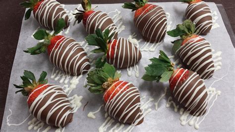 Chocolate Covered Strawberries - Gift Box – Fun Factory Sweet Shoppe