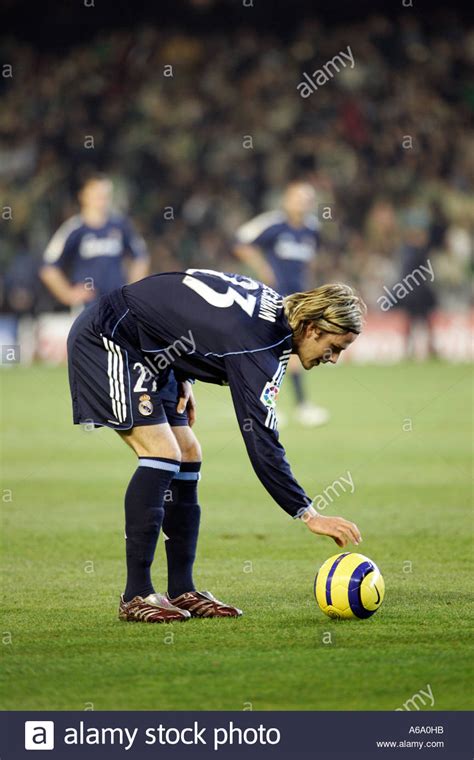 Beckham about to perform a free kick Stock Photo - Alamy