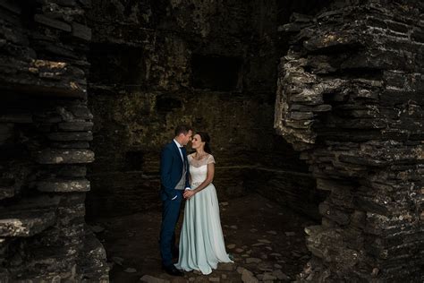 Mind-blowing Cliffs of Moher wedding | S+D