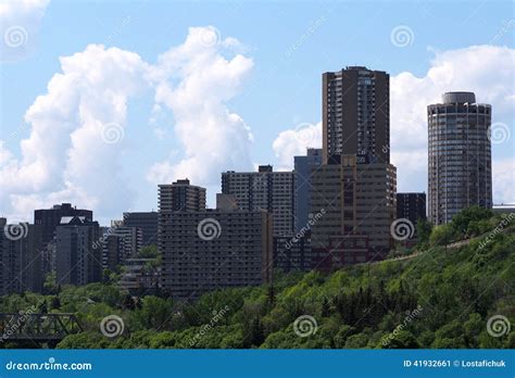 Edmonton Alberta Skyline editorial photo. Image of business - 41932661