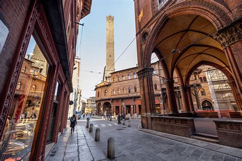 Bologna Towers Almost As Impressive As The Two Towers - Culture Themes