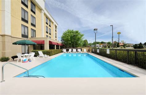 Hampton Inn Spartanburg-North I-85, SC (Spartanburg, SC) - Resort Reviews - ResortsandLodges.com