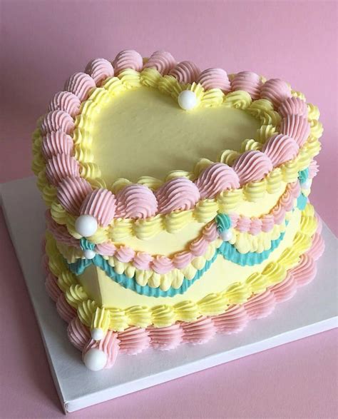 Elegant Birthday Cakes, Pretty Birthday Cakes, Pretty Cakes, Heart ...