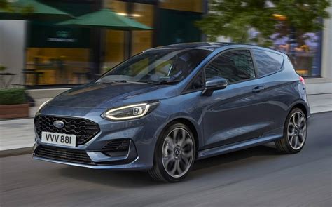 Ford Fiesta 2022 Van recebe reestilização na Europa - fotos e detalhes