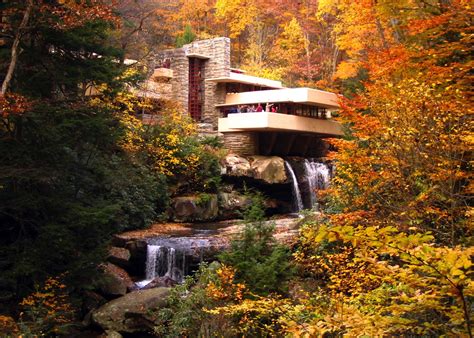 Architect Frank Lloyd Wright's Fallingwater | Purple Clover