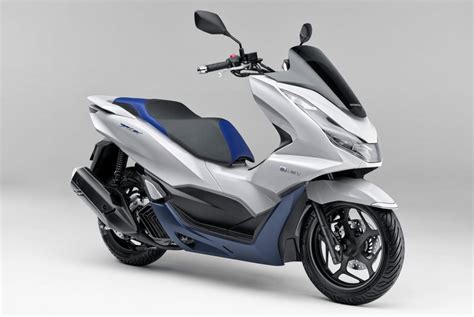 2021 Honda PCX Unveiled; Gets A New Hybrid Model