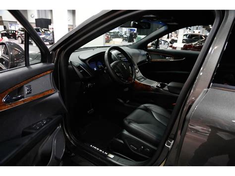 2018 Lincoln MKX: 88 Interior Photos | U.S. News