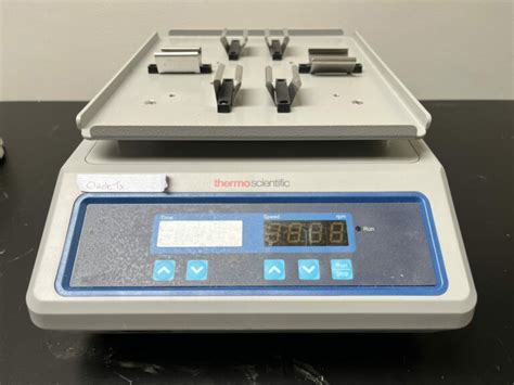 Thermo Scientific Digital Microplate Shaker (88882005) Microplate Shaker | Cambridge Scientific