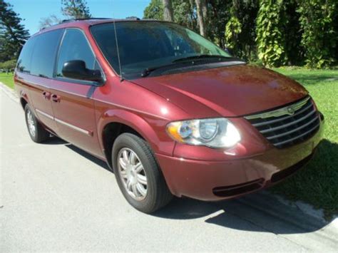 Sell used 2006 Chrysler Town & Country Touring Van - Stow N Go - 38,000 Actual Miles XNice in ...