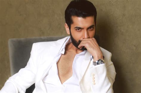 Sharad Malhotra’s raising temperatures with his brand new photoshoot