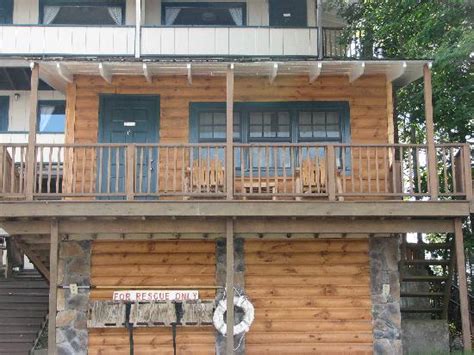 PINE KNOLL LODGE & CABINS INC - Updated 2018 Prices & Motel Reviews (Old Forge, NY) - TripAdvisor