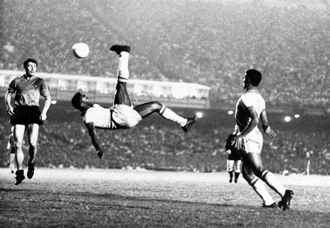 Jogo bonito: Pelé ’s 10 most memorable goals | AP News