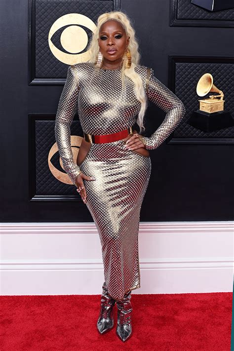 Mary J. Blige At Grammys 2023: Sparkly Silver Dress – Hollywood Life