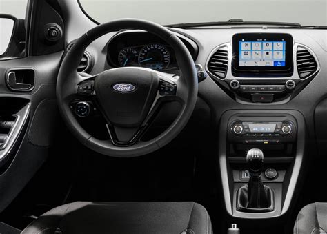 Ford Figo interior - Autos Actual México