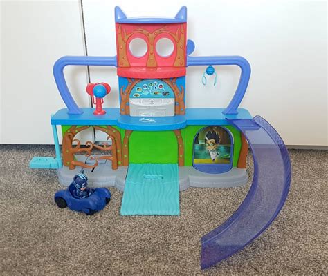 PJ Masks Headquarters Playset Review - Rock and Roll Pussycat