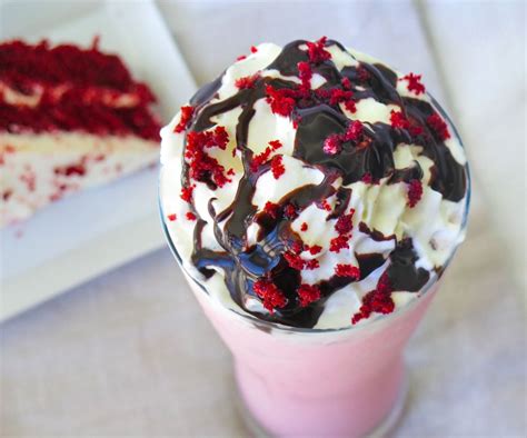 Red Velvet Cake Frappuccino Recipe : 3 Steps (with Pictures ...