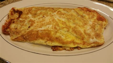 Bacon & Cheese Omelette Recipe