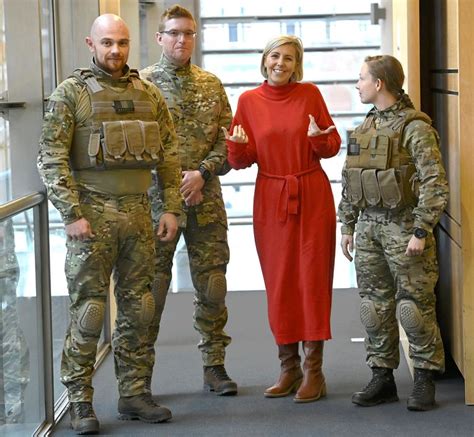 Dit zijn de nieuwe uniformen voor het Belgisch leger: ‘Belangrijk dat ...