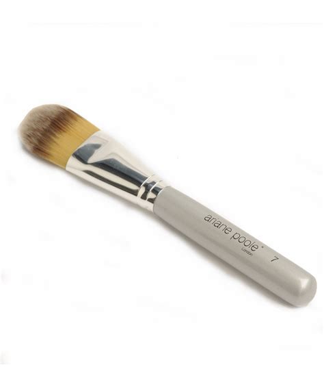 Foundation Brush - ariane poole*