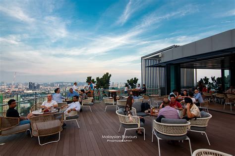 PJ’s Bar & Grill, New World Hotel: Highest Rooftop Bar in PJ ...