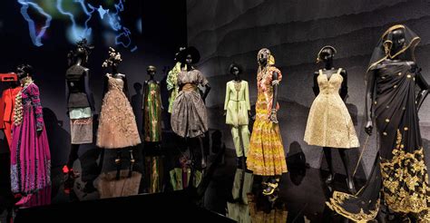 Christian Dior: Designer of Dreams at the Victoria and Albert Museum ...