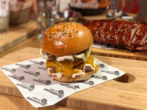 South-African burger bar RocoMamas makes Australian debut in Melbourne ...