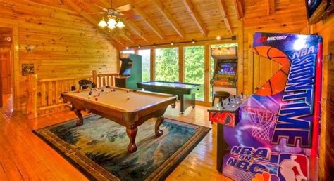 Private Game Room •3 Full Size Arcade Games •Karaoke Machine Pool Table, Air Hockey | Gatlinburg ...