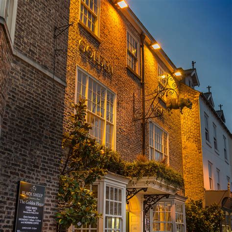 The Golden Fleece Hotel, Eatery & Coffee House - Thirsk, North Yorkshire