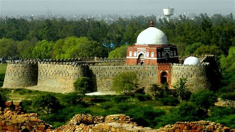 Tughlaqabad Fort- History, Timing, Architecture, Entry Fee, Major ...