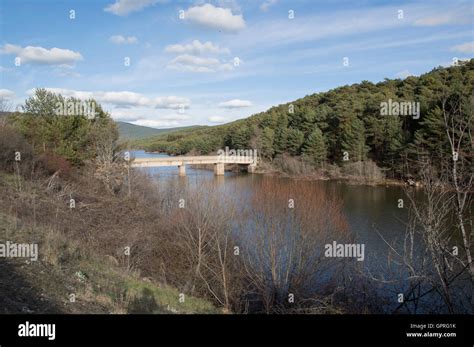 Bridge over the River Douro Stock Photo - Alamy