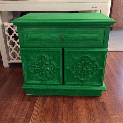 Awesome vintage chest. Refurbished and painted Kelly green, perfect for a TV stand or extra ...