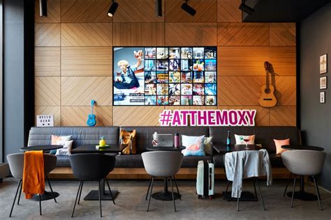 AD| Review of the Playful Moxy Edinburgh Fountainbridge Hotel ⋆ ...