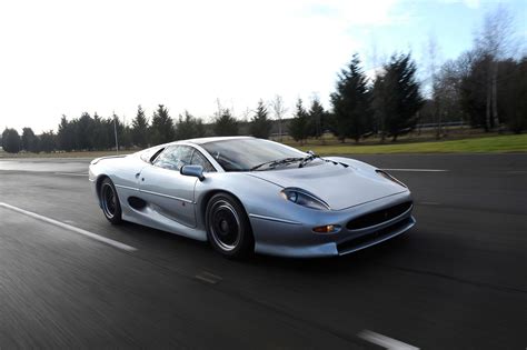 1992 - 1994 Jaguar XJ 220 Gallery 677816 | Top Speed