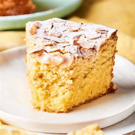 Almond Flour Cake Recipe (4 Ingredients!) - The Big Man's World