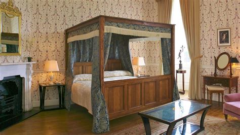 Master Rooms in the Castle - Bedrooms in Laois | Castle Durrow