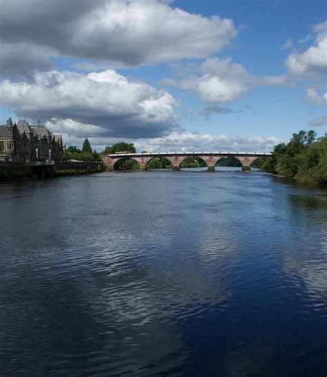 Tour Scotland Photographs: August 13th Photograph River Tay Scotland