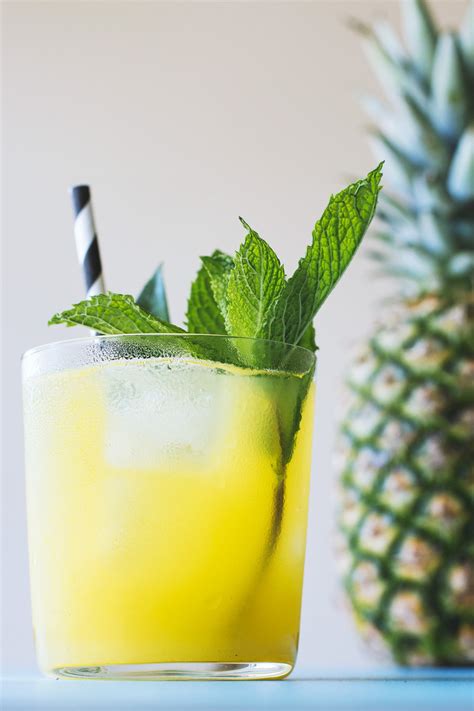 Pineapple Mint Cooler – HonestlyYUM