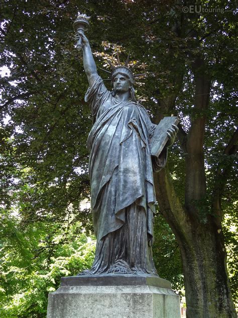 Photos of Statue of Liberty in Luxembourg Gardens Paris - Page 301