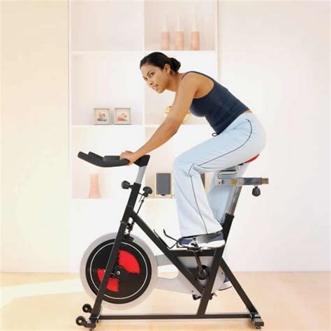 How Long Should You Ride a Stationary Bike to Lose Weight?