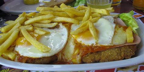 Milanesa Napolitana a Caballo ( corte carne Argentina) con jamon ...