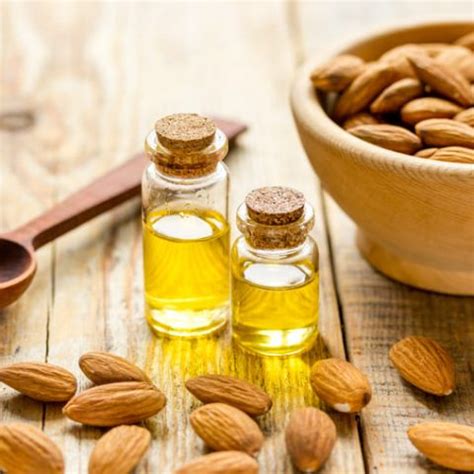 5 Best Substitutes for Almond Extract - Substitute Cooking