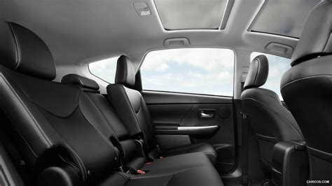 2015 Toyota Prius V - Interior Rear Seats | Caricos