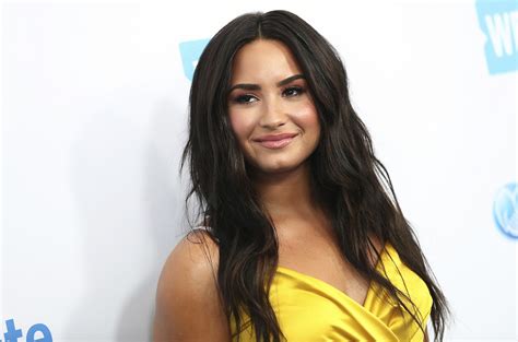 Demi Lovato 'Sorry Not Sorry' Video Tease includes Paris Hilton, Wiz ...